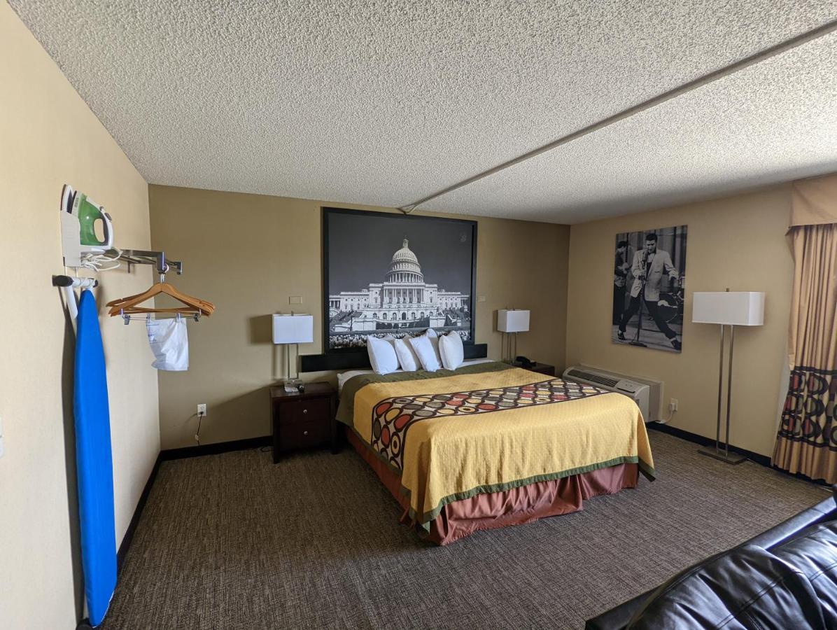 Super 8 By Wyndham Wichita North Hotel Buitenkant foto