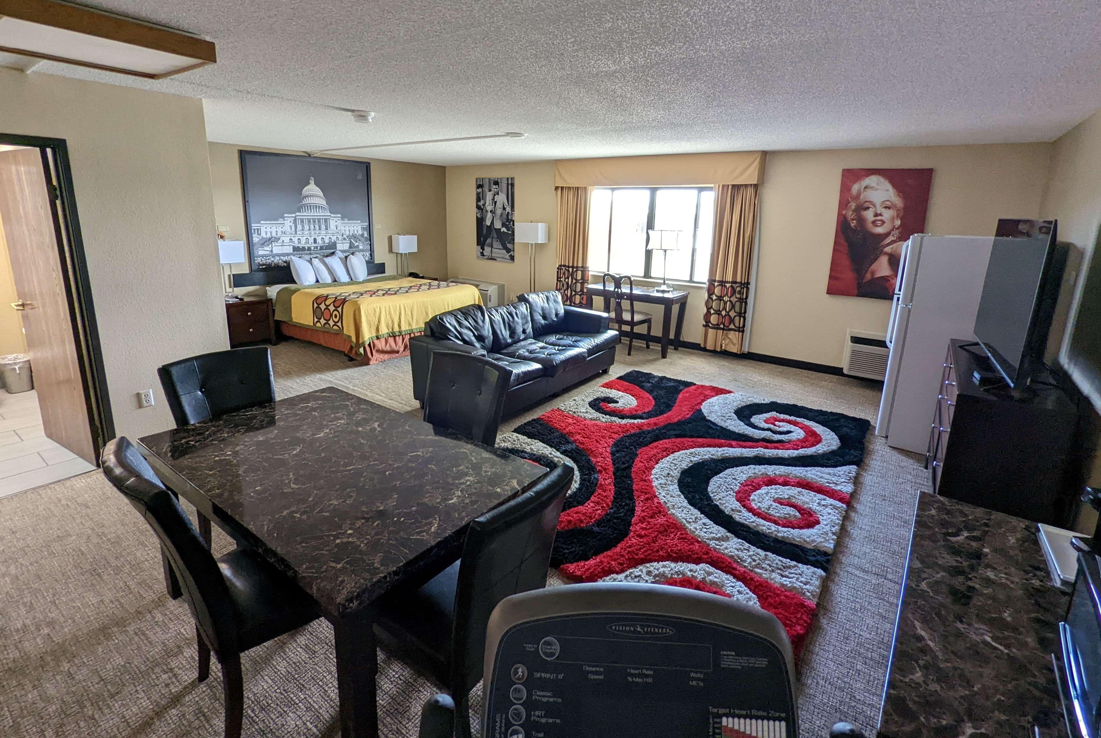 Super 8 By Wyndham Wichita North Hotel Buitenkant foto