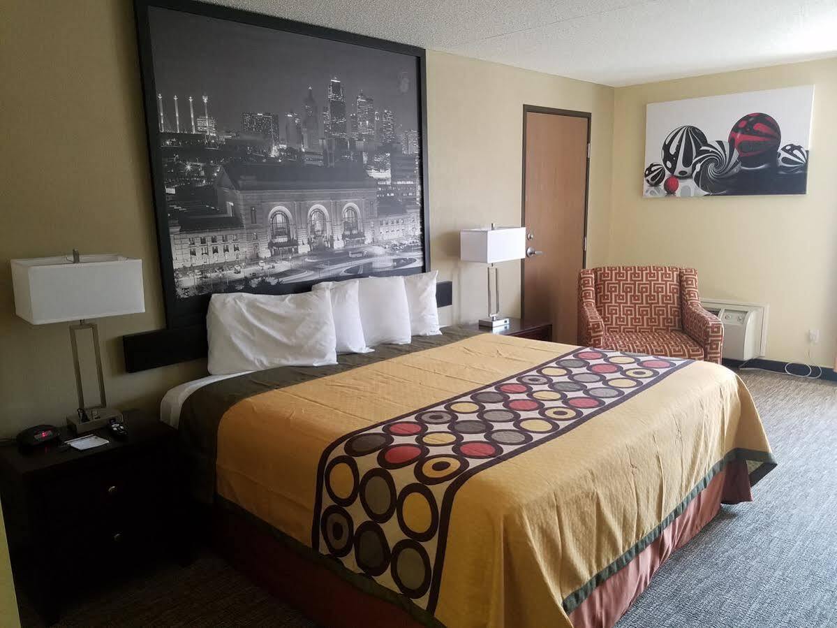 Super 8 By Wyndham Wichita North Hotel Buitenkant foto