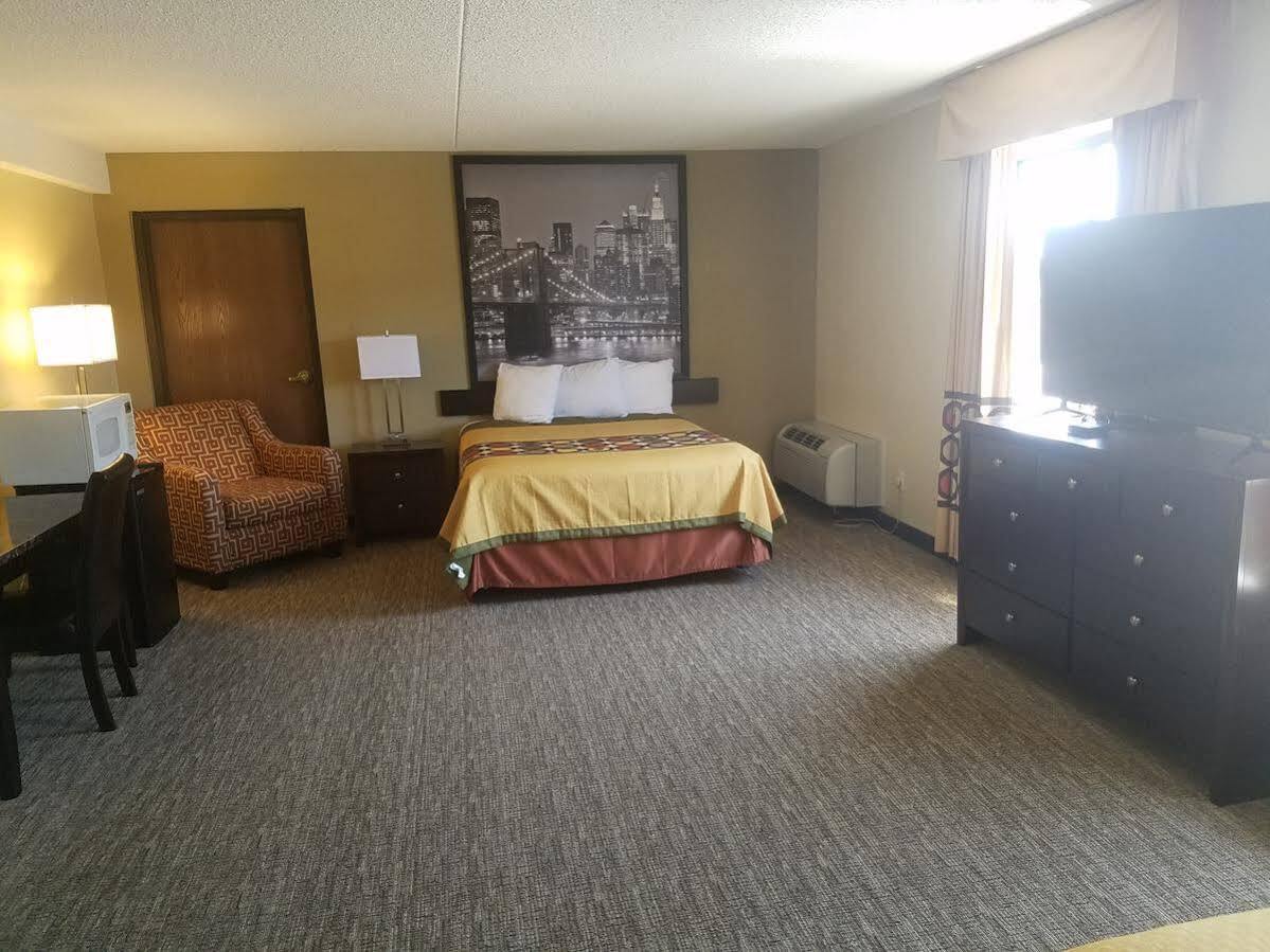 Super 8 By Wyndham Wichita North Hotel Buitenkant foto